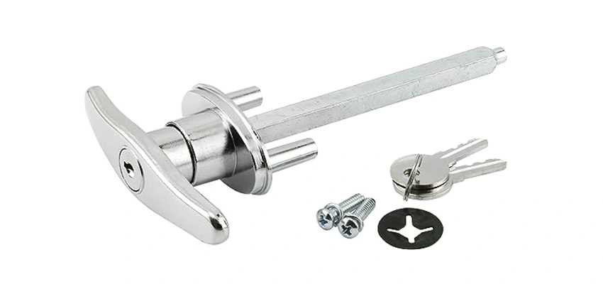 Old Style Garage Door Locks Replacements in Las Flores, California
