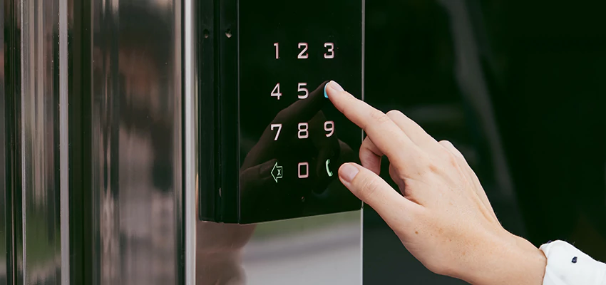 Keyless Door Entry System in Las Flores, CA