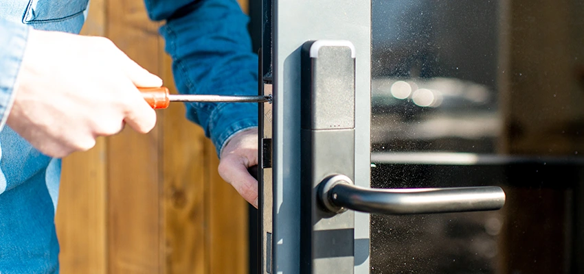 Aluminium Door Lock Replacement in Las Flores, California