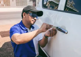 Car Locksmith in Las Flores, CA